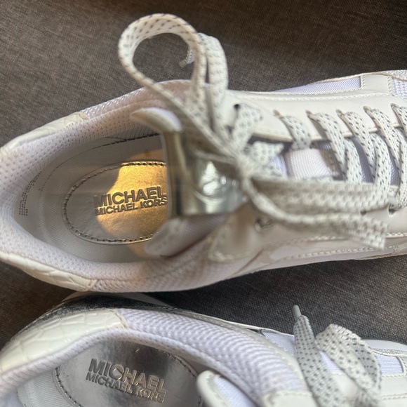 MICHAEL KORS SNEAKERS - Picture 5 of 8